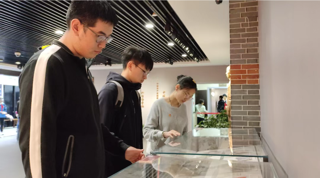 活动参观